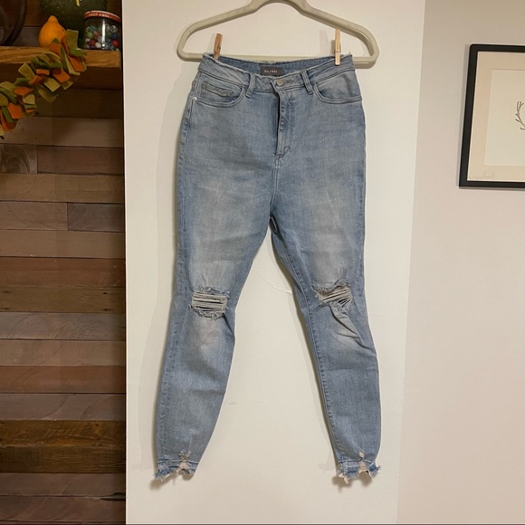 DL1961 Farrow High-Rise Distressed Skinny Jeans - Picture 4 of 12